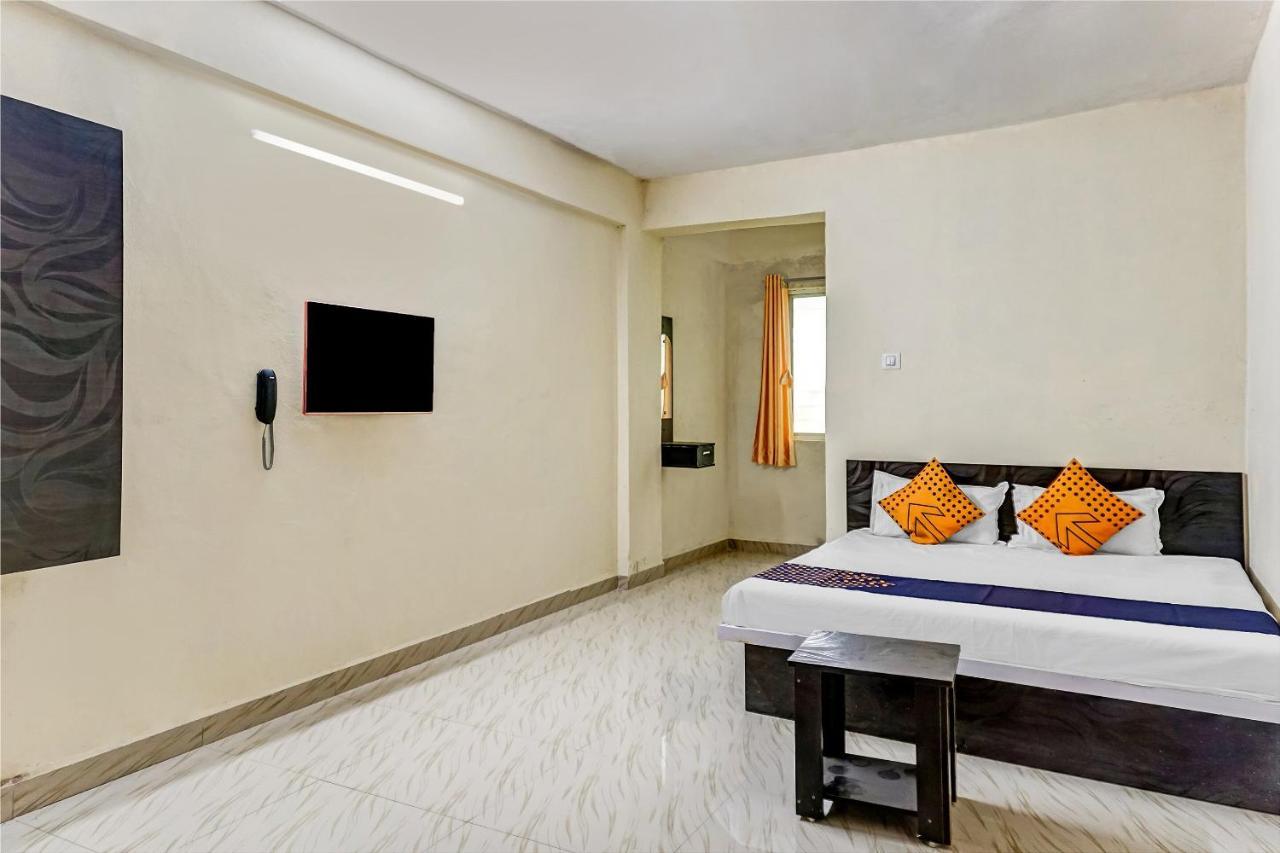 Spot On 81689 New Saiba Lodging Pune Exterior photo