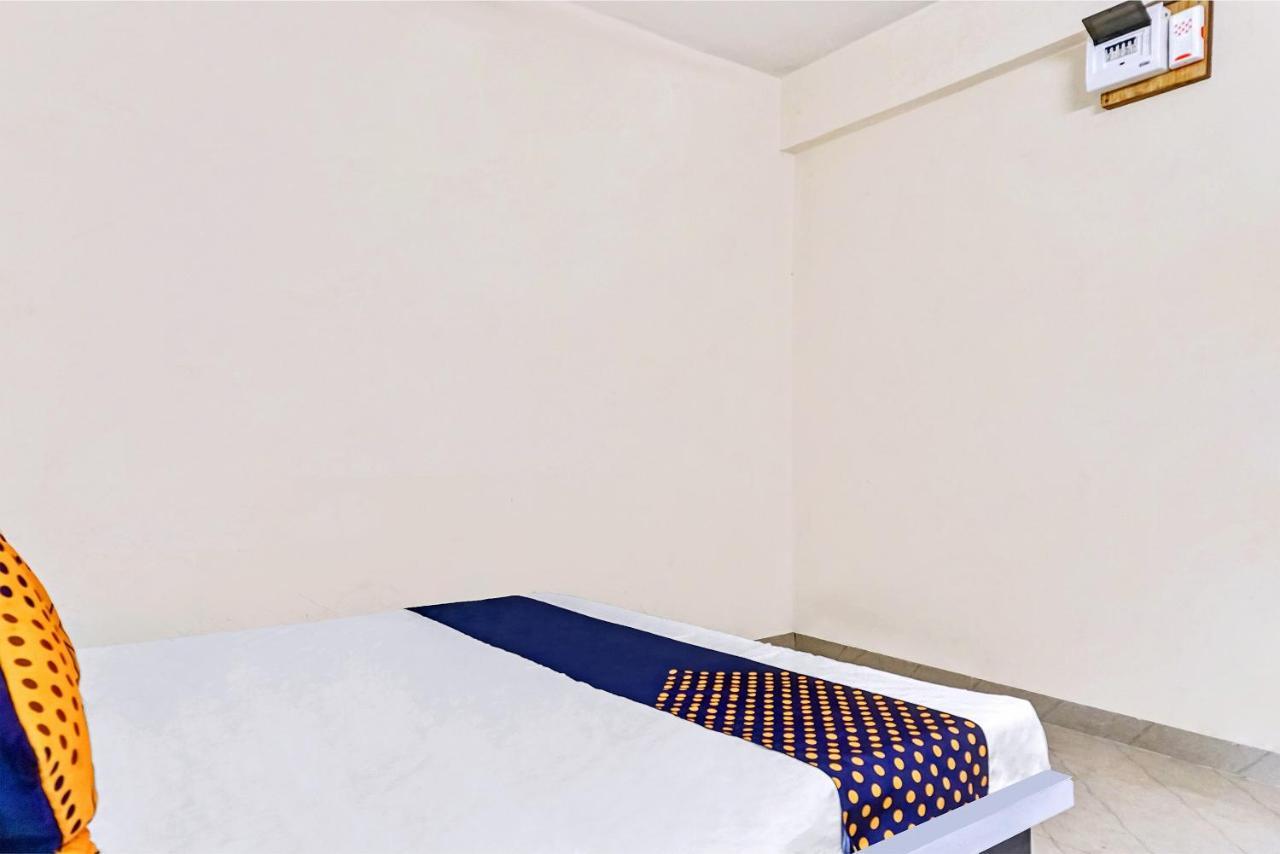 Spot On 81689 New Saiba Lodging Pune Exterior photo